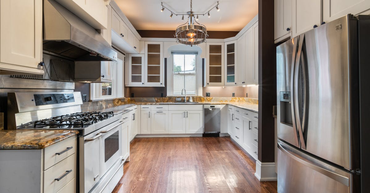 Assessing Pre-fabricated vs Custom Cabinet Options