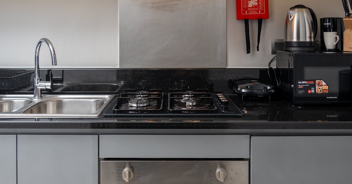 The Pros and Cons of Laminate Countertops for Your Renovation